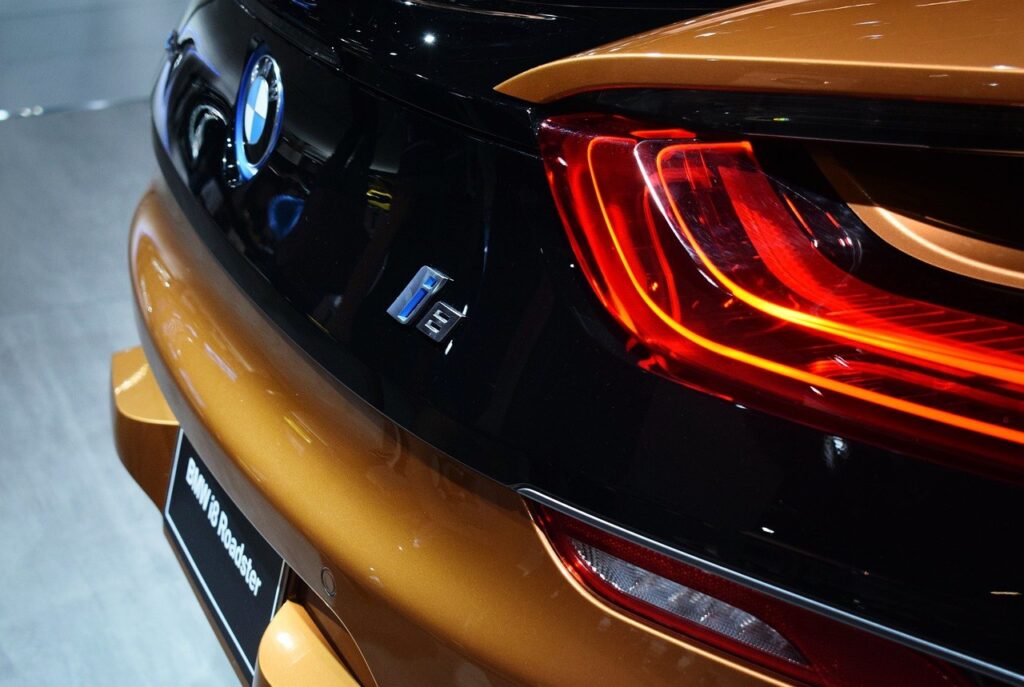 BMW i8 review